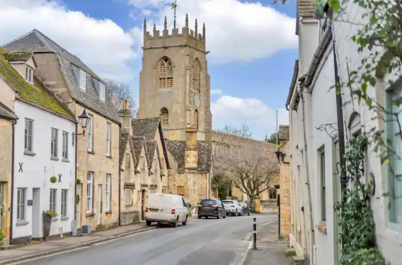 Luxury Cotswolds With Hot Tub Holiday home Winchcombe