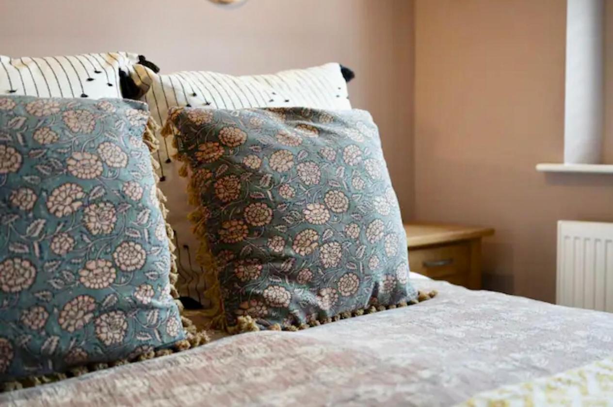 Luxury Cotswolds With Hot Tub Holiday home